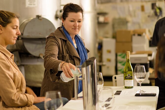 Hidden Gems: Boutique Full-Day Wine, Farm & Lunch Tour - Lunch and olive oil at Olio Bello