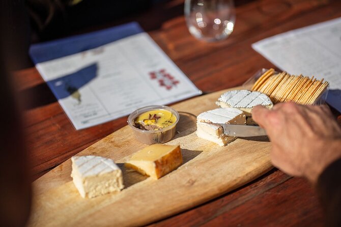Hop on Hop off Wine tasting tour to Tamborine Mountain - Gallery Walk and the mountain’s small-town pause