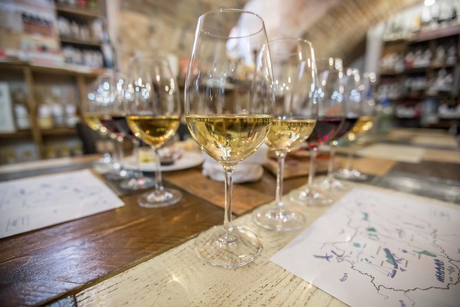 Hungarian Wine Tasting (with Cheese and Charcuterie) in Budapest - How the 90-minute tasting usually flows