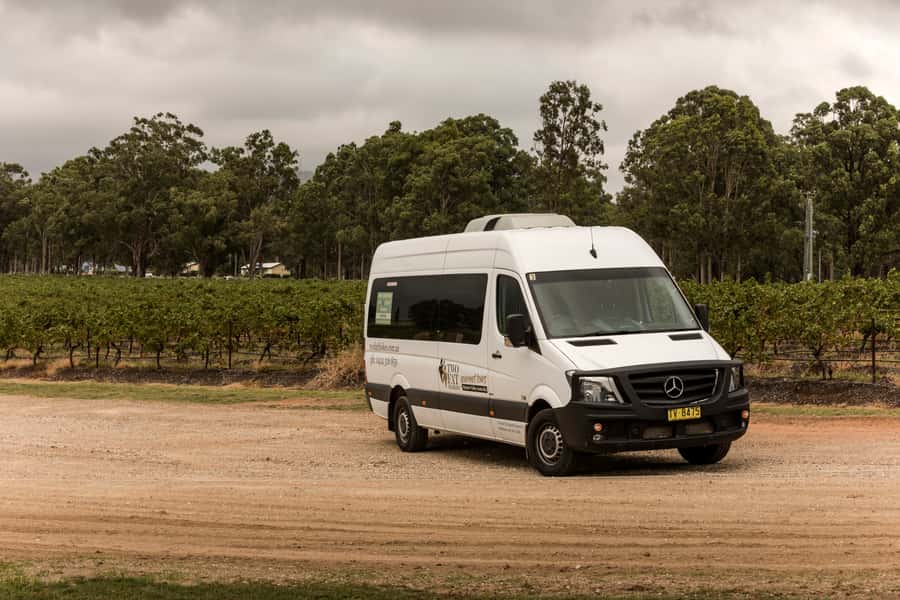 Hunter Valley: Uncork the Hunter Full-Day Wine Tour - A grazing-box lunch that earns its place