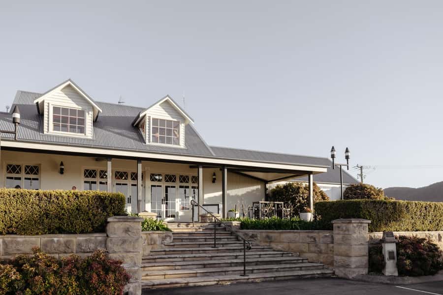 Hunter Valley: Wine Tour with 2-Course Lunch, Choc & Cheese - The long return to Sydney