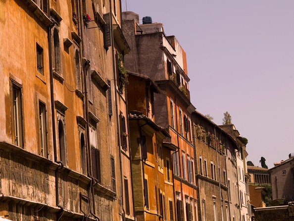 Jewish Ghetto & Piazza Navona: Food, Wine & Sightseeing Rome Tour - Starting at Piazza Mattei and entering the old Jewish Ghetto