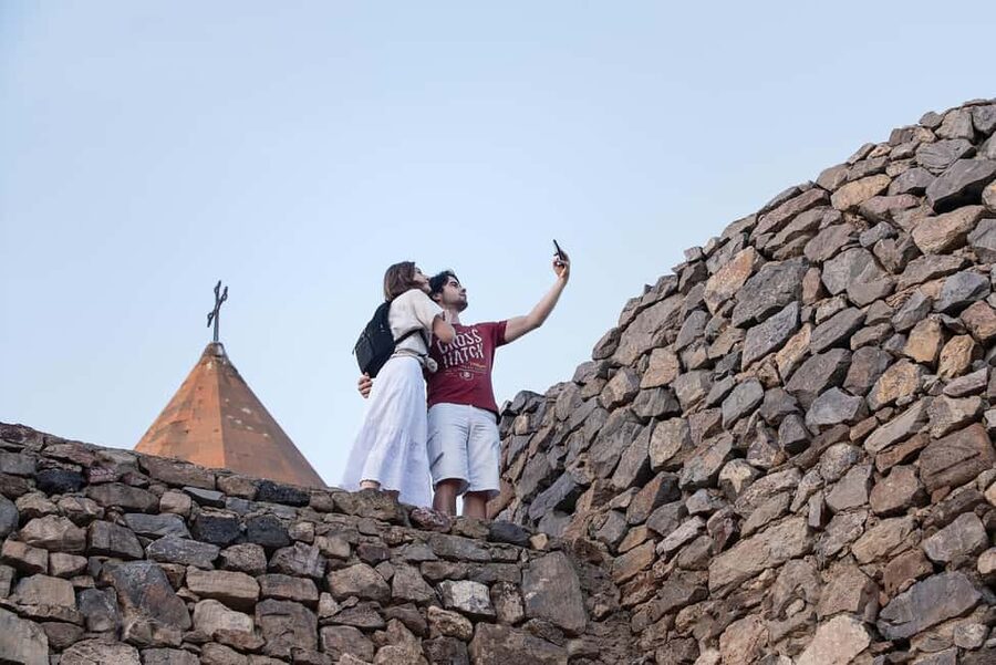 Khor Virap, Noravank and Birds' Cave Trip with Wine Tasting - Wine tasting in Areni