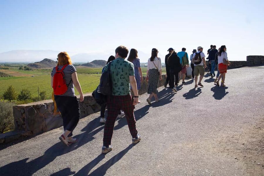 Khor Virap, Noravank and Birds' Cave Trip with Wine Tasting - Who should book this excursion