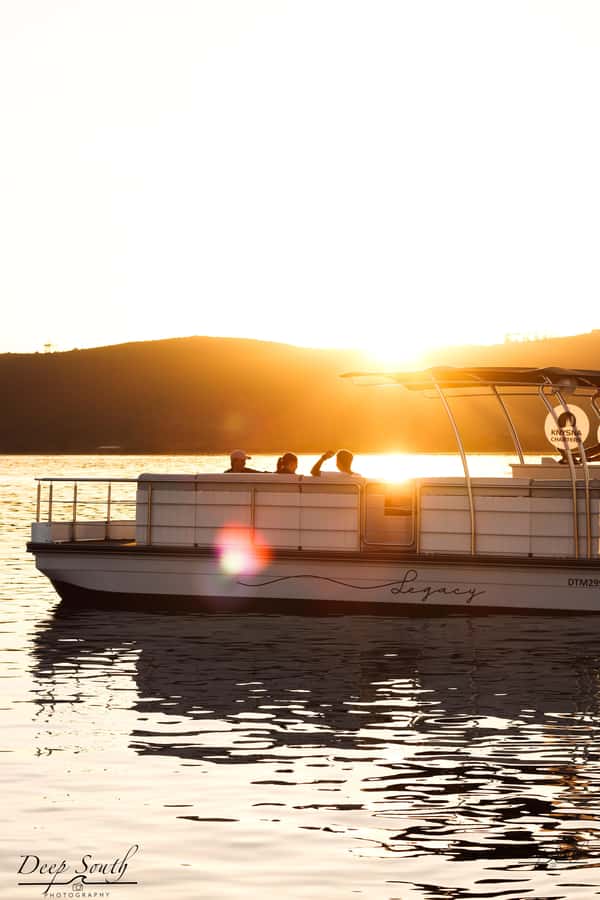 Knysna: Wine & Oyster Luxury Lounger Sunset Cruise - Meeting at Thesen Island