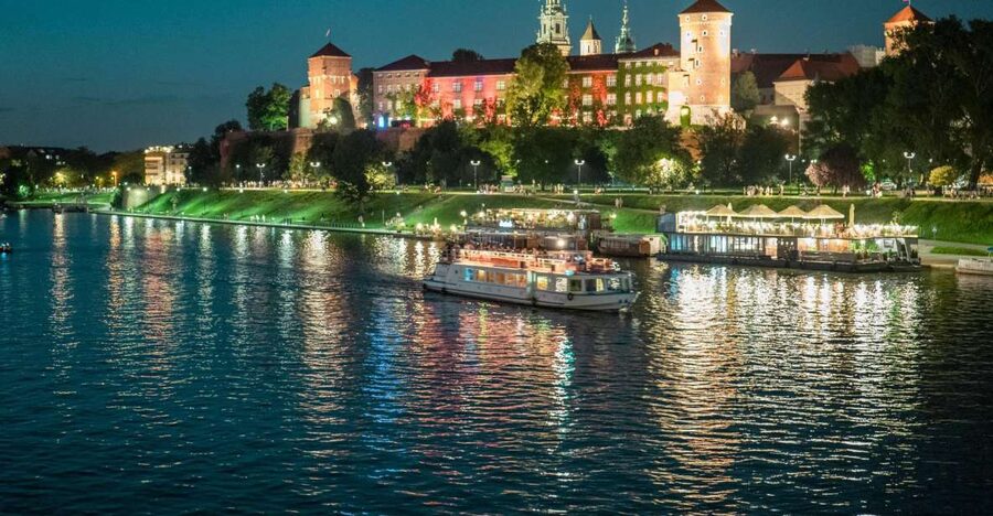 Krakow: Evening Cruise with a Glass of Wine - A gentle night on the Vistula, not a full city tour