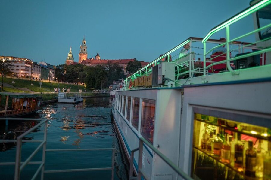 Krakow: Evening Cruise with a Glass of Wine - The Wawel Dragon and the wider riverfront