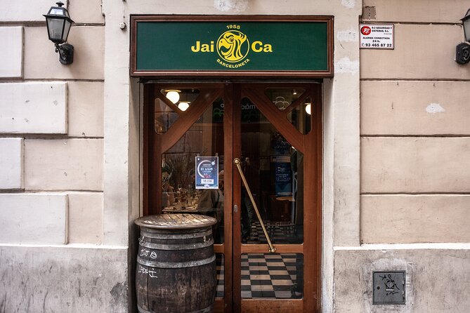 La Barceloneta Tapas & Wine & Drinks Tour in Barcelona - The food quantity and overall value at $95.34