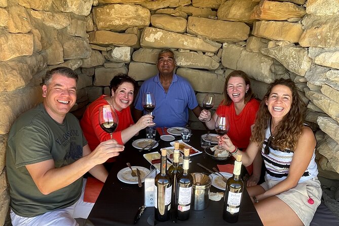 La Rioja Boutique Wine Tour & Charming Lunch (From Bilbao) - Walking medieval Laguardia after the wine