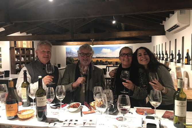 La Rioja Boutique Wine Tour & Charming Lunch (From Bilbao) - The small-group advantage