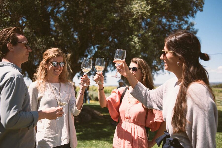 Lagoa: Vineyard Tour and Wine Tasting - A tasting built around lunch, not just three small pours