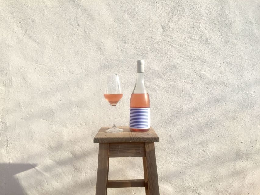 Lagoa: Vineyard Tour and Wine Tasting - The setting earns much of the $50 price