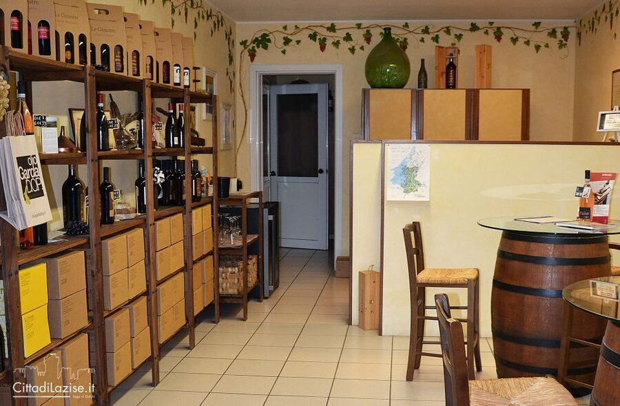 Lake Garda: Wine and Food Tastings in the Vineyards - Six wines among the vines in Lazise