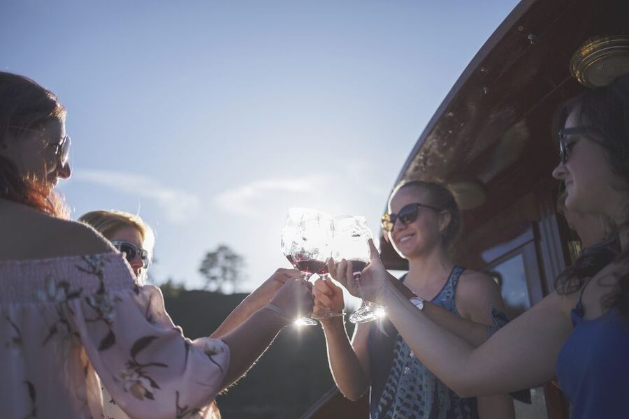 Lake Tahoe: Emerald Bay Wine-Tasting Boat Tour - Practical tips for a better cruise