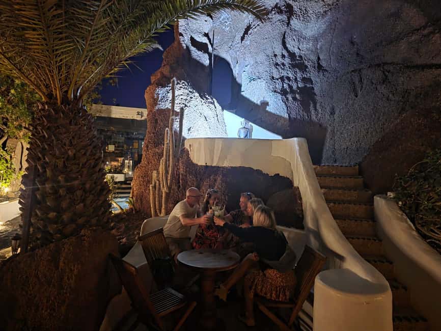 Lanzarote: Evening Tapas, Winery & Lagomar Experience - Bodega Suárez brings Lanzarote’s wine story to life