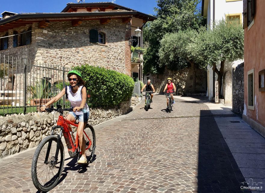 Lazise: Bike Tour and Wine Tasting - The guides and the tone of the outing