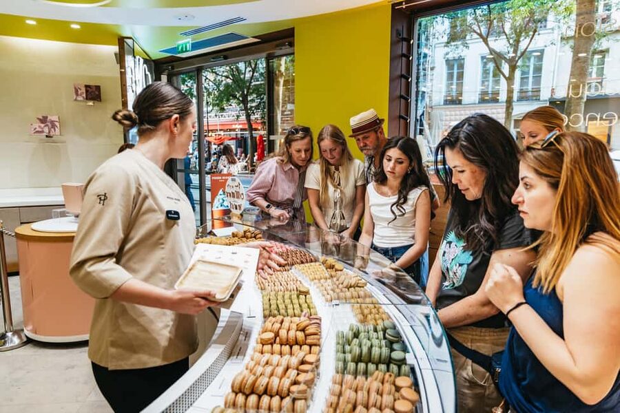 Le Marais Walking Food Tour with Cheese, Wine & Pastries - Why Le Marais makes such a good food tour
