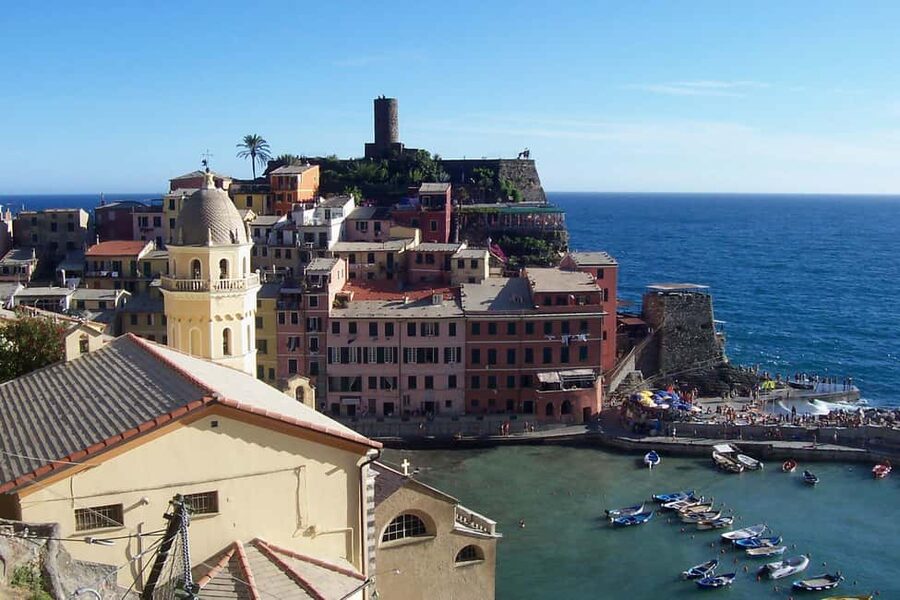 Lemon tour with Limoncino and Wine tasting in Vernazza (Cinque Terre) - Following the old path toward Monterosso