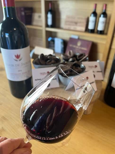 Libourne: Winery Tour with Wine and Chocolate Tasting - Key points at a glance