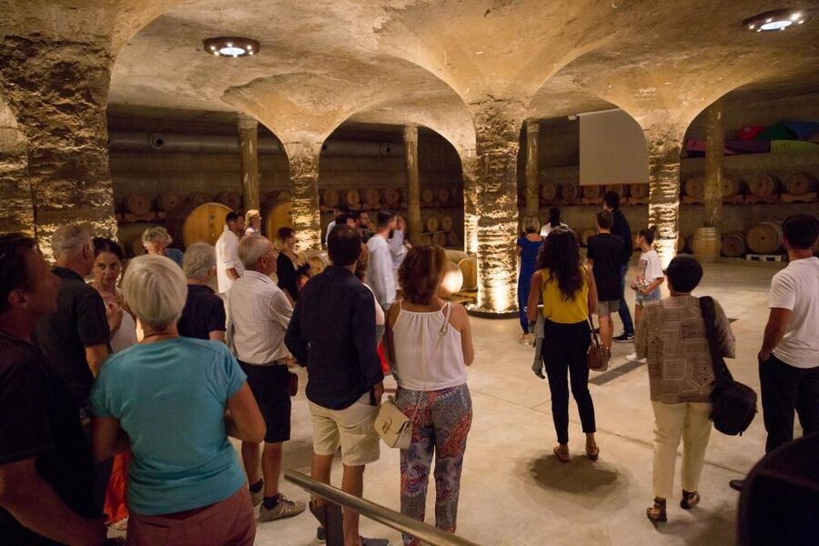 LIPARI WINERY - SUNSET WINE TASTING - What the €65 price really covers