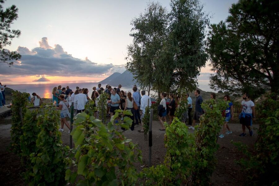 LIPARI WINERY - SUNSET WINE TASTING - Should you book the Lipari sunset tasting?
