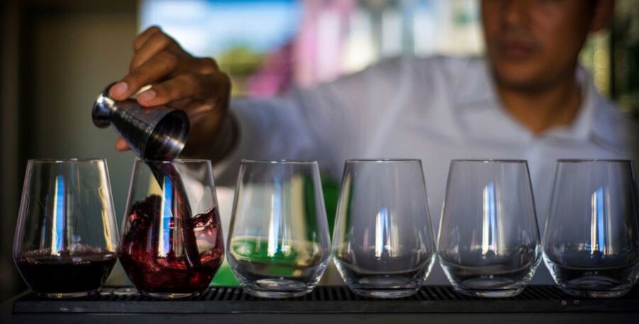 Lisbon: 1-Hour Portuguese Wine Tasting Session - Arriving at From The Vine