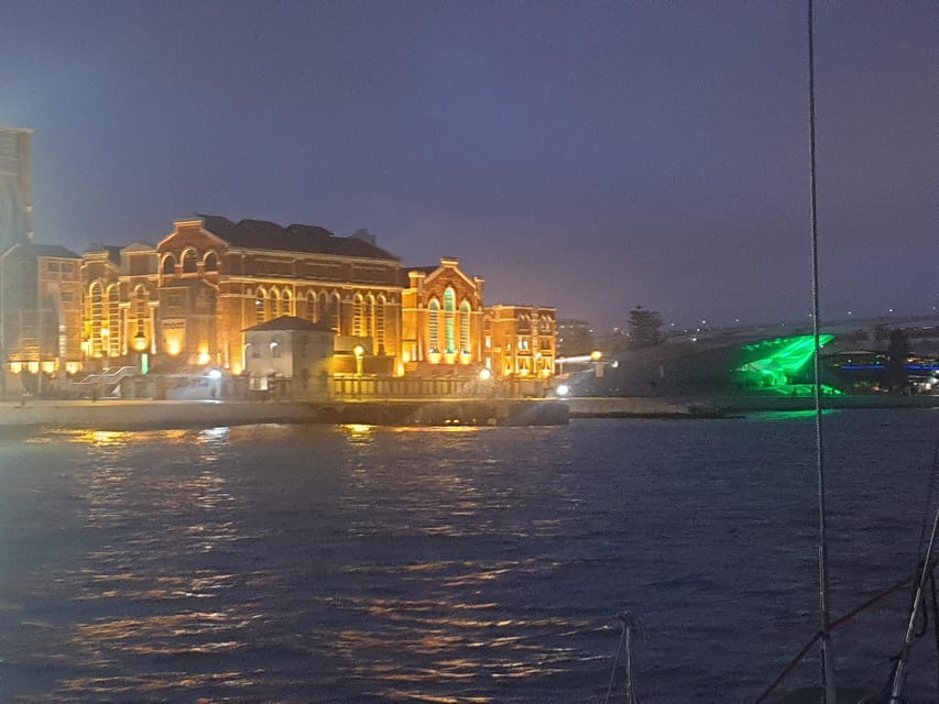 Lisbon: Champagne Sailing Tours - Christ the King and the wide Tagus views