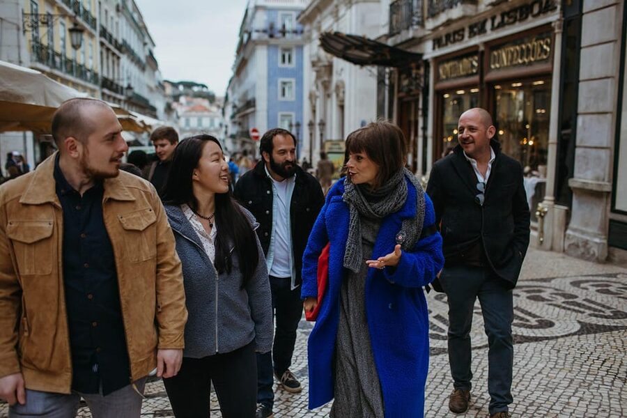 Lisbon: Evening Food & Wine Tour in Bairro Alto - Eating like a Lisboeta at Tasca do Manel