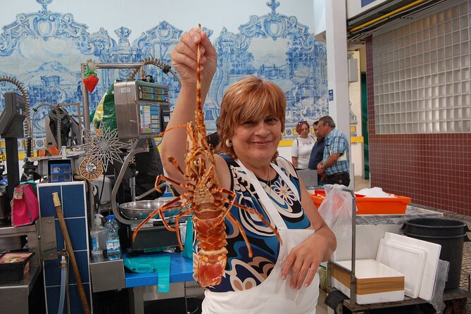 Lisbon Getaway: Private Arrábida Wine & Food Tour - Azeitão, tiles, and the craft behind the color