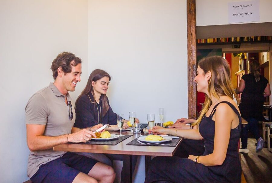 Lisbon: Guided Food and Wine Tasting Tour - Cantinho do Aziz and Lisbon’s international flavors