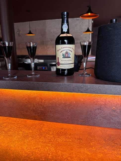 Lisbon: Live Fado Show in Historic Alfama with Port Wine - Who may want a different Fado night?