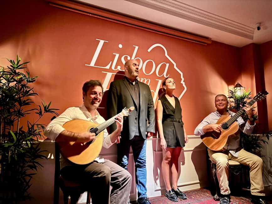Lisbon: Live Fado Show with Port Wine at Lisboa em Fado - Practical advice for a smoother visit