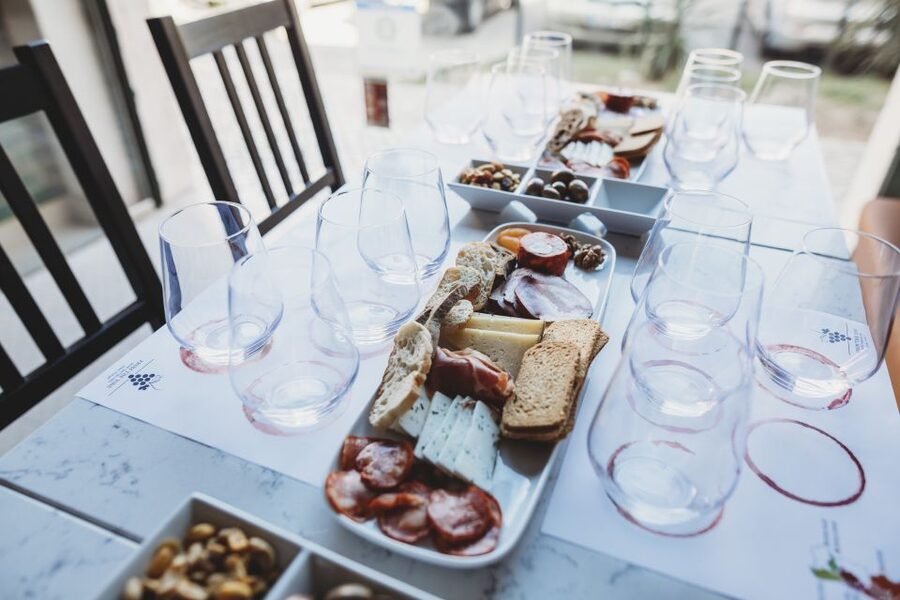 Lisbon: Portuguese Wine and Cheese Tasting with Lunch - What makes this tasting worth two hours