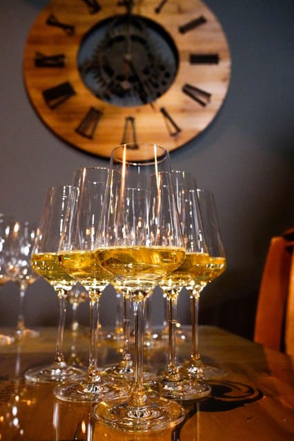Lisbon: Premium Wine and Tapas Tasting Session - Key points to know before you book