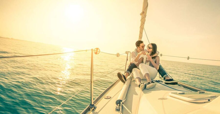 Lisbon: Private Sunset Sailing Tour with Champagne - Practical details before you book