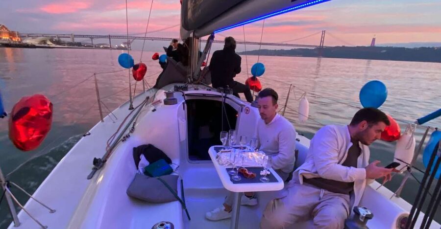 Lisbon: Sailboat Tour w/ Local Guide and Open Bar Green Wine - Sailing past the Monument to the Discoveries