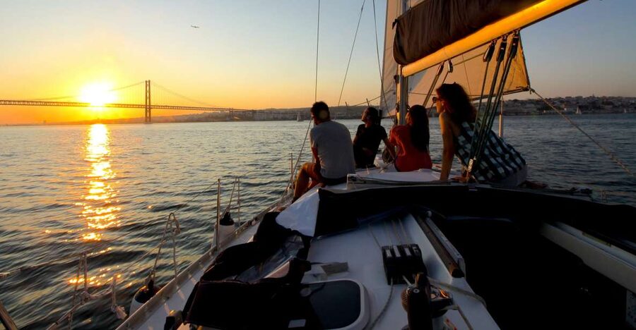 Lisbon: Sailing Tour with Wine and Snacks - Commerce Square and the first river views