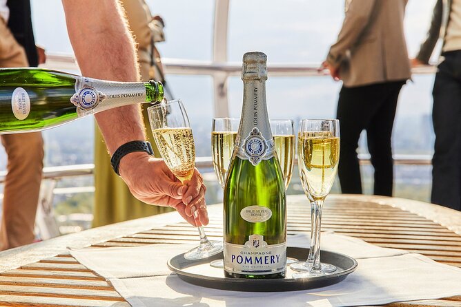 London Eye - Champagne Experience Ticket - The 30-minute London Eye flight