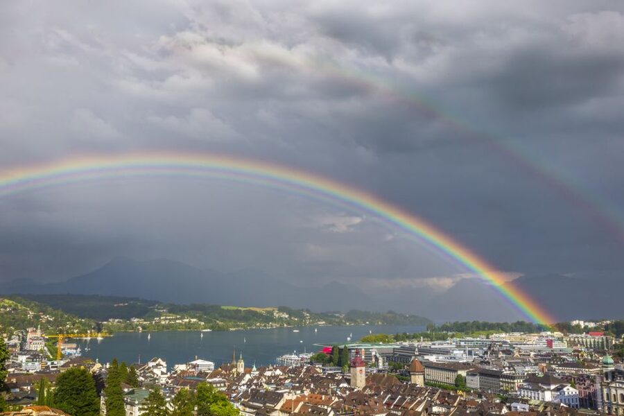 Lucerne: Walking and Boat Tour with Cheese & Wine Tasting - The guides make the difference