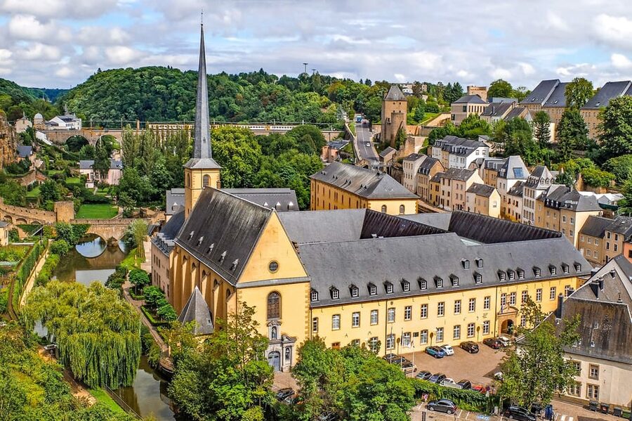 Luxembourg City: Walking Tour with Optional Wine Tastings - The Chemin de la Corniche viewpoint