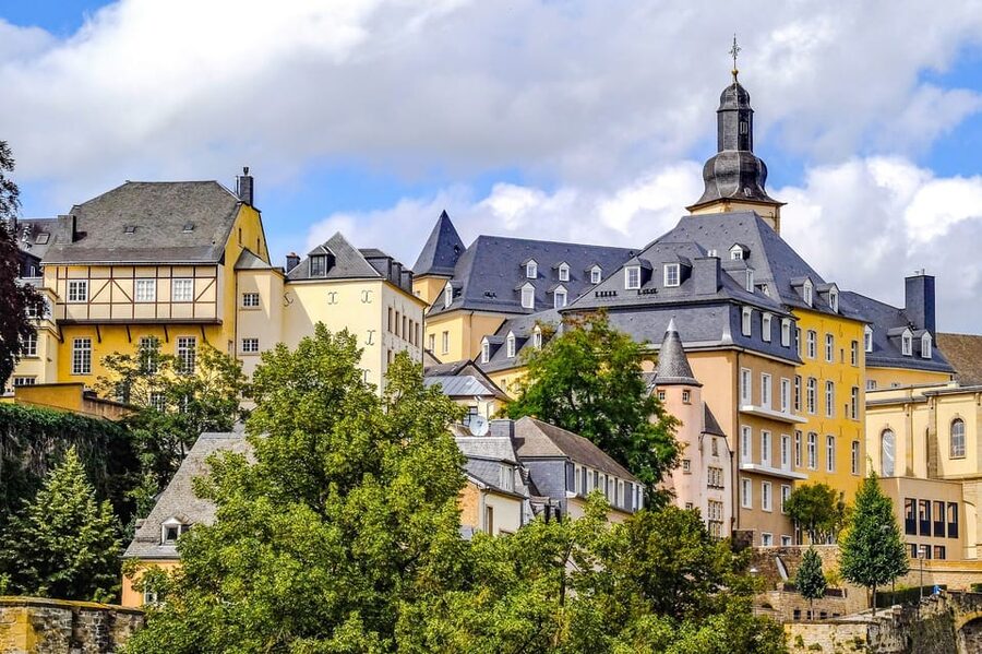 Luxembourg City: Walking Tour with Optional Wine Tastings - The wine option: worth adding?