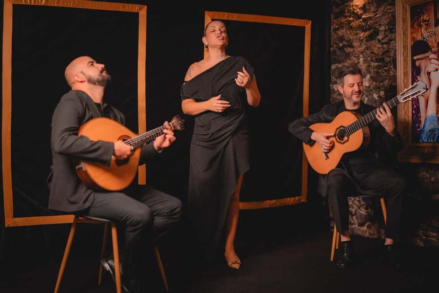 Madeira: Fado Show - The Heart of Portugal With Madeira Wine - What the 50-minute program feels like