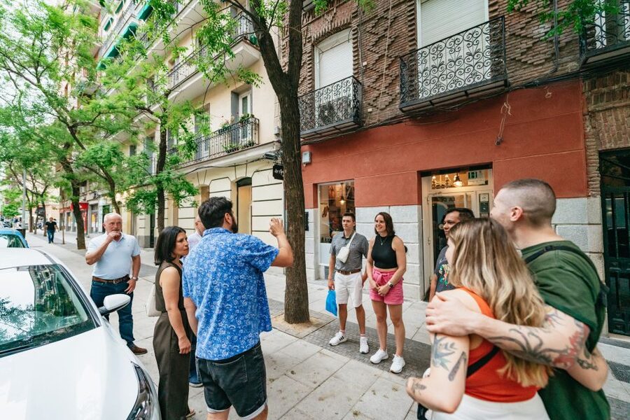 Madrid: Food & Wine Tour with 10 Tapas & 4 Drinks Included - What is actually included for $82