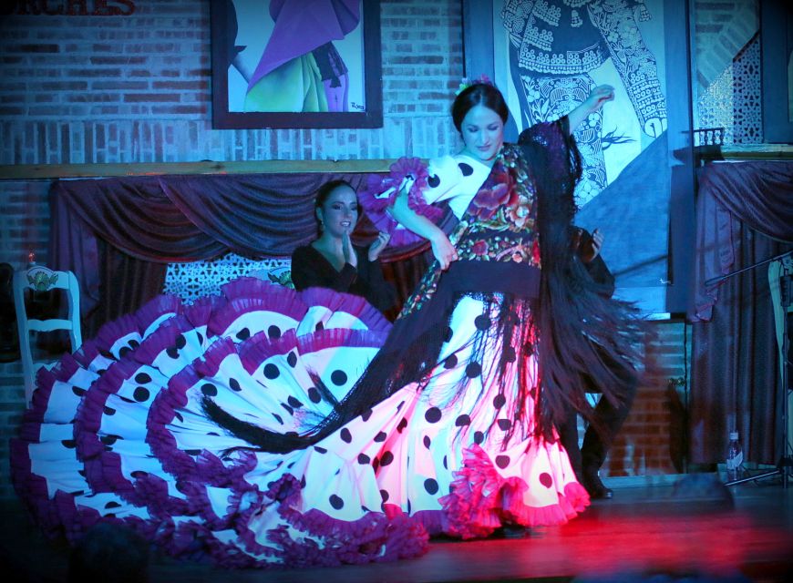 Madrid: Los Porches Flamenco Show with Tapas and Wine Ticket - Arriving at Tablao Flamenco Los Porches