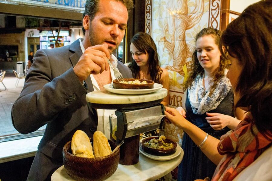 Madrid: Tapas & Wine Tasting Tour with Local Guide - Four old bars, one useful introduction to Madrid