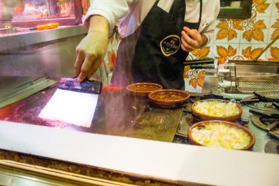 Madrid: Tapas & Wine Tasting Tour with Local Guide - Why the four-drink format offers solid value
