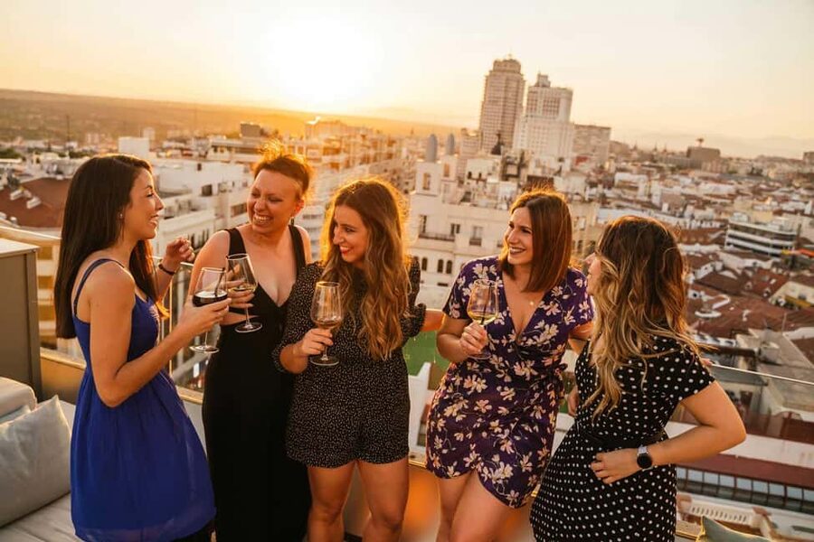 Madrid: Tapas & Wine Tour with Visit to a Rooftop - Why this Madrid tapas tour works