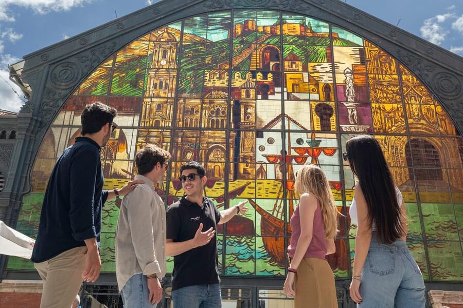 Málaga: Tapas, Wine & Rooftops Private Tour - The rooftop finish is more than a final drink