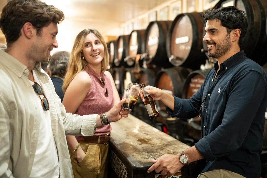 Málaga: Tapas, Wine & Rooftops Private Tour - Guides make or break this experience