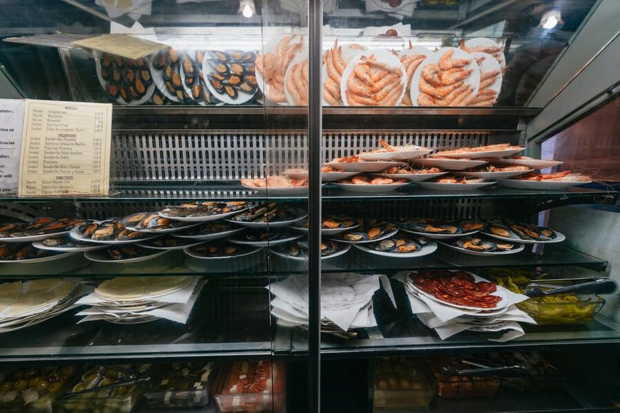 Málaga: Traditional Andalusian Tapas and Wine Tour - Group size, pace, and practical comfort